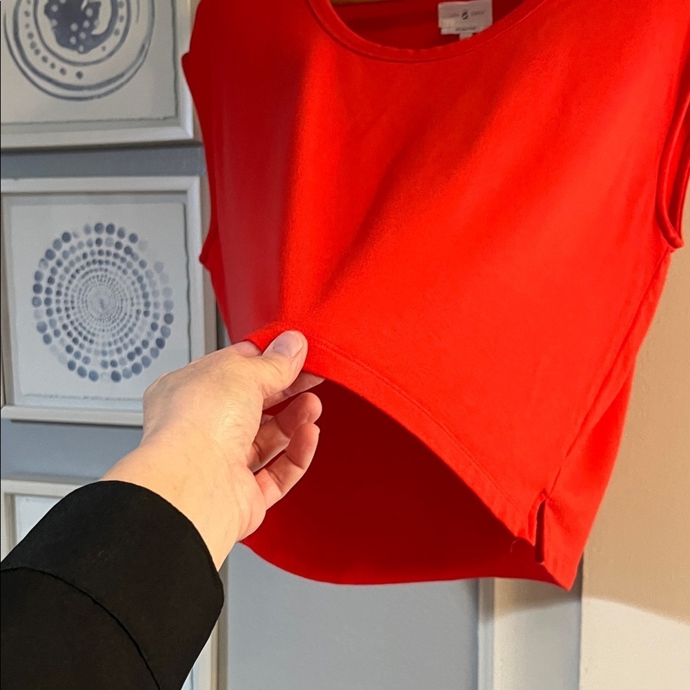 Lou & Grey Women’s Bright Red Super Soft Sleeveless Crop Top Size Large - Picture 6 of 6